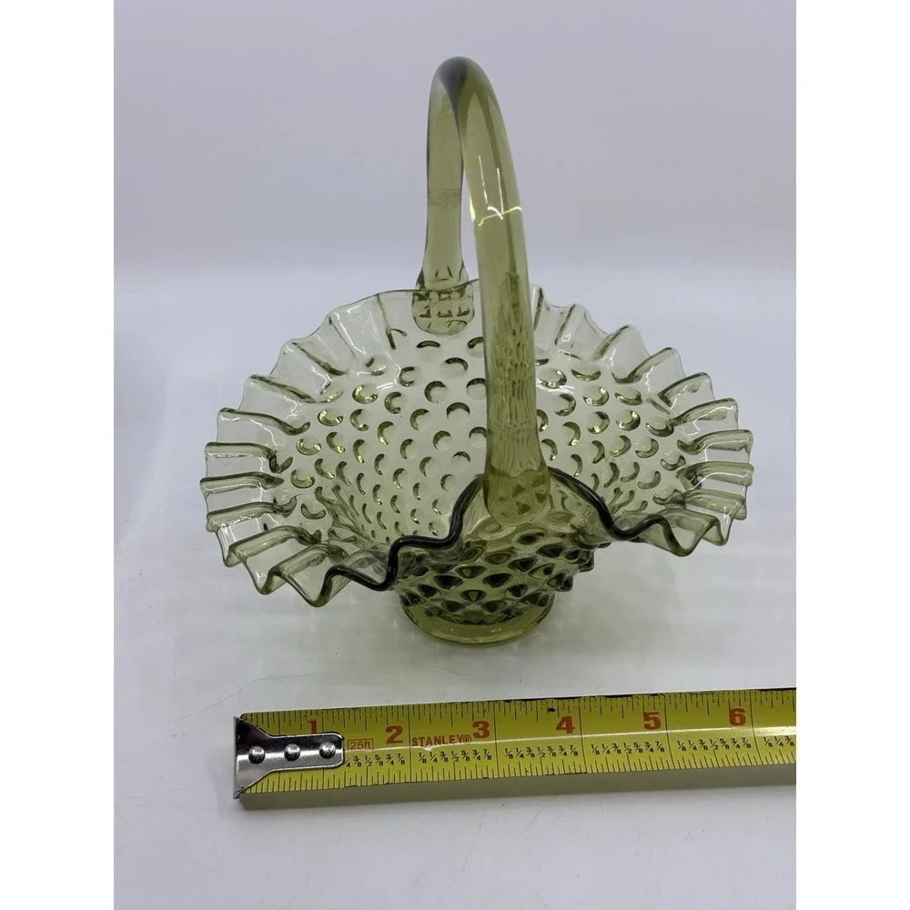 Vintage Fenton Green opalescent hobnail pattern glass flower Ruffled basket - Picture 5 of 6